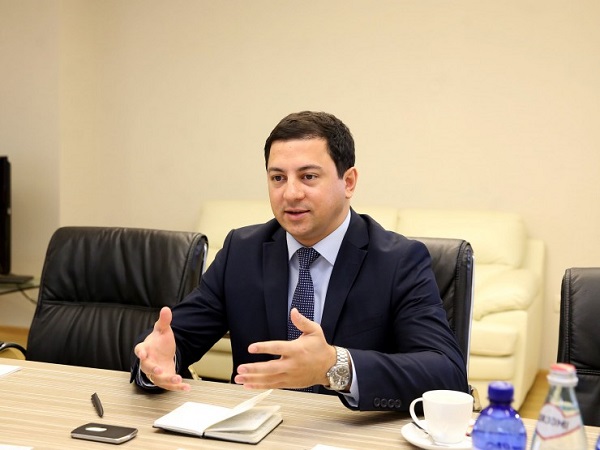 პრეზიდენტი ფიქრობს, როგორ გამოიყენოს ოპოზიციური პარტიები და ოპოზიციური პარტიებიც ფიქრობენ, როგორ გამოიყენონ ის - თალაკვაძე