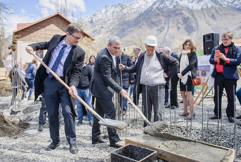 ყაზბეგის ეროვნული პარკის ადმინისტრაციის და ვიზიტორთა ცენტრის მშენებლობა დაიწყო