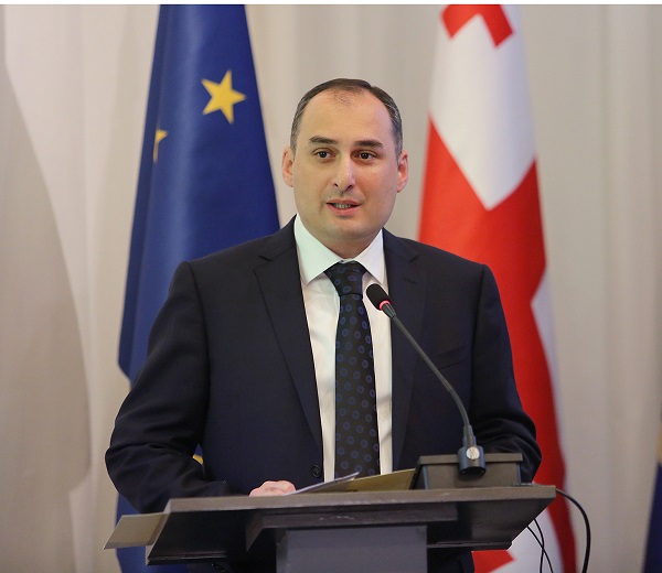 დიმიტრი ქუმსიშვილმა EBRD-ის ლარით  დენომინირებული პირველი ევრობონდების გამოშვება პოზიტიურად შეაფასა