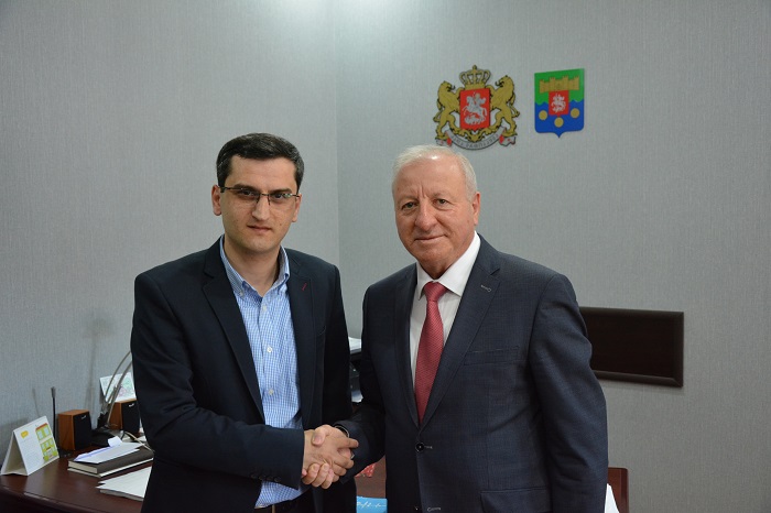  აჭარის ტურიზმის დეპარტამენტის თავმჯდომარე ისრაელის ელჩს შეხვდა
