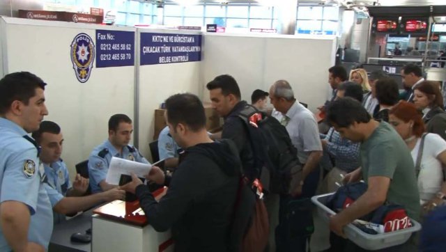 სტამბოლის აეროპორტი მგზავრთნაკადს ვეღარ იტევს