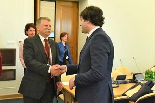 ირაკლი კობახიძე უნგრეთის ეროვნული ასამბლეის თავმჯდომარეს შეხვდა