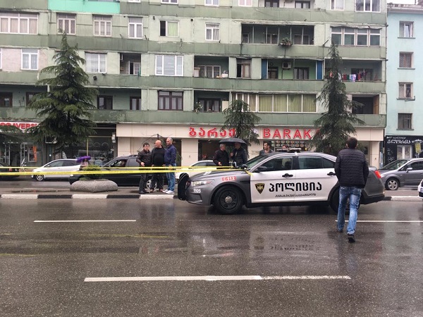 ბათუმში ავტომანქანა ქვეითს დაეჯახა - 50 წლამდე ქალი ადგილზე გარდაიცვალა