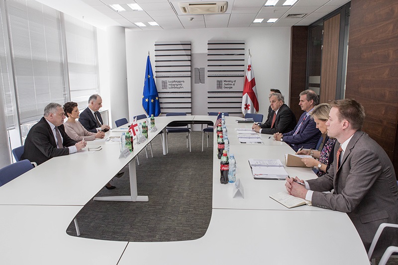 საქართველოს იუსტიციის მინისტრმა აშშ-ის დელეგაცია მიიღო