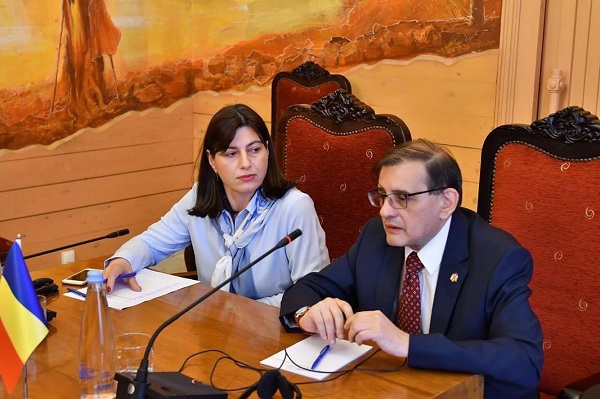 პარლამენტში რუმინეთის ელჩს საქართველოში, რადუ-ლივიუ ჰორუმბას უმასპინძლეს