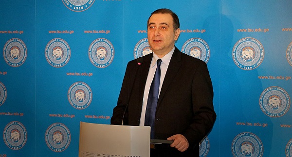 თსუ კატეგორიულად ემიჯნება იმ აბსურდულ განცხადებებს, რაც ე.წ. სამეცნიერო შეხვედრაზე გაკეთდა - მიხეილ ჩხენკელი