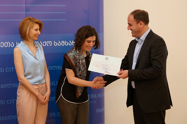 დავით ნარმანიამ 145 წარმატებული მაგისტრანტი დააჯილდოვა
