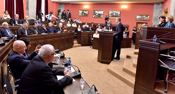 საგარეო საქმეთა მინისტრმა პარლამენტში მიმდინარე წლის საქმიანობის შესახებ ანგარიში წარადგინა