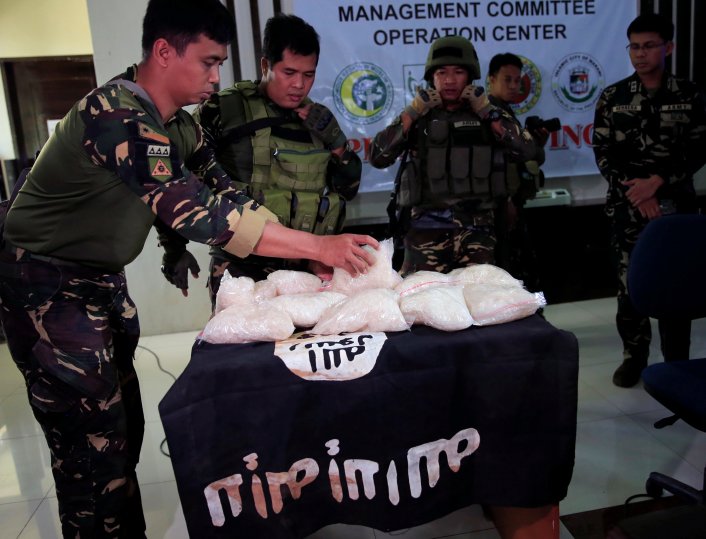 ფილიპინელმა სამხედროებმა ამბოხებულთა ქალაქში დიდი რაოდენობით ნარკოტიკები ამოიღეს