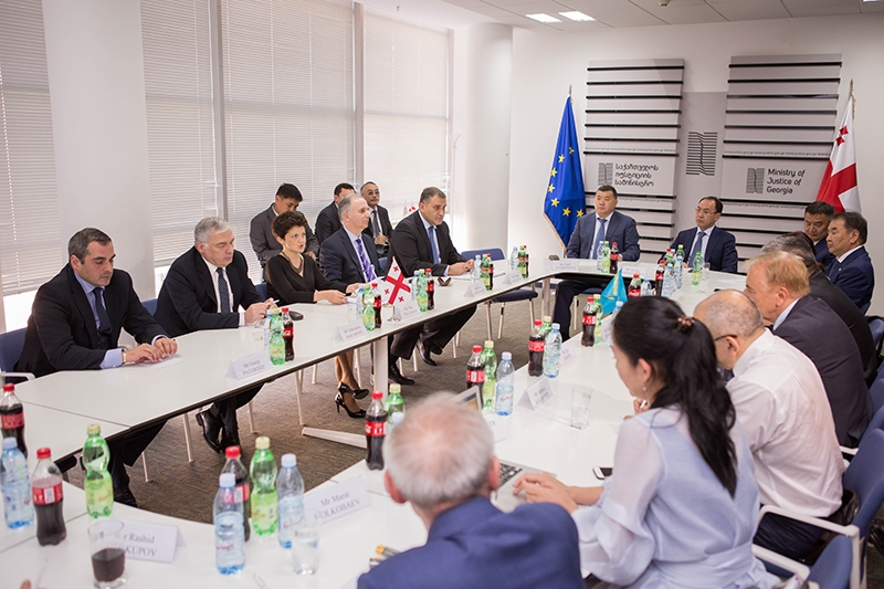 თეა წულუკიანმა ყაზახეთის დელეგაციას იუსტიციის სამინისტროს რეფორმები გააცნო