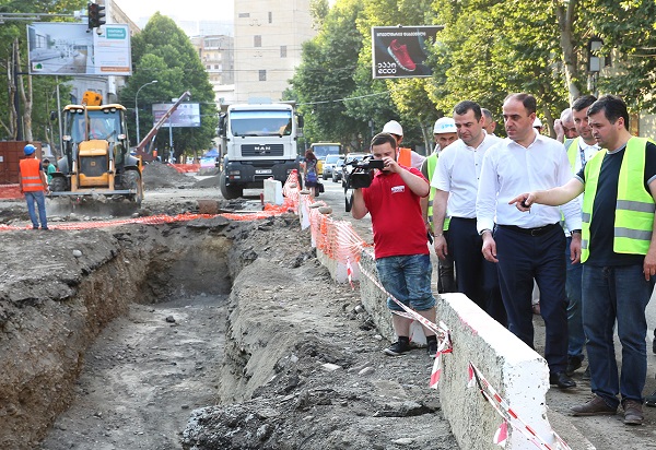 თბილისის მერი პეკინის ქუჩაზე მიმდინარე სამუშაოებს გაეცნო