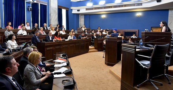 სოფო კილაძემ ბავშვის უფლებების კოდექსთან დაკავშირებით დიალოგი გახსნა