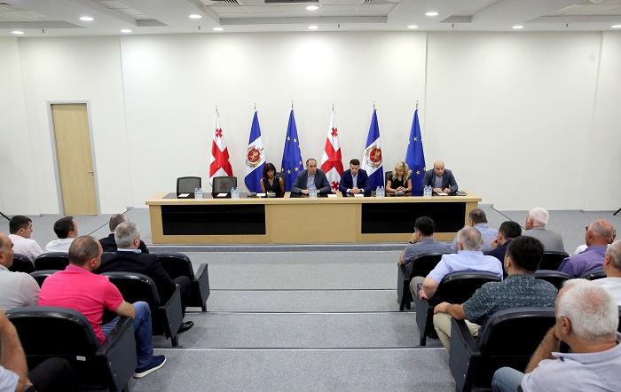 შსს-ში ავტოსკოლების ლიცენზირებასთან დაკავშირებით სამუშაო შეხვედრა გაიმართა