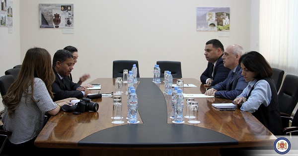 ზალკალიანი საქართველოში არაბთა გაერთიანებული საემიროების ელჩს შეხვდა