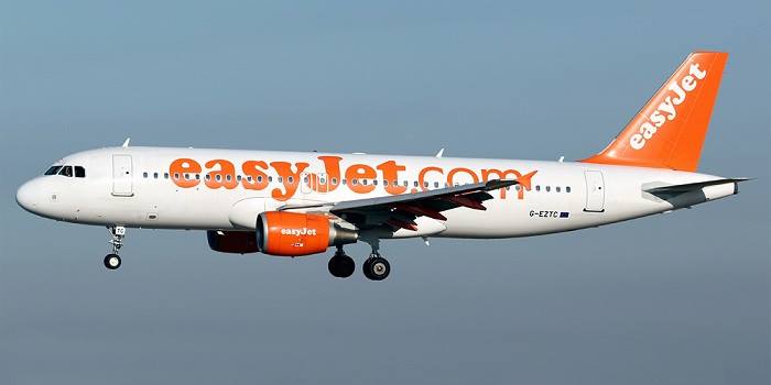 Brexit-ის გამო EasyJet-ი იყოფა