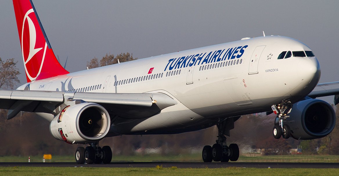 Turkish Airlines-ის თვითმფრინავში ბომბს ეძებენ