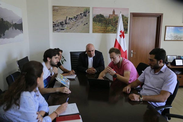 Google-ი ზაფხულის მარკეტინგულ კამპანიას  წარმატებულად აფასებს