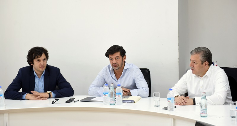 ,,ქართულ ოცნებაში"თბილისის მაჟორიტარი დეპუტატობის კანდიდატების სია დაამტკიცეს