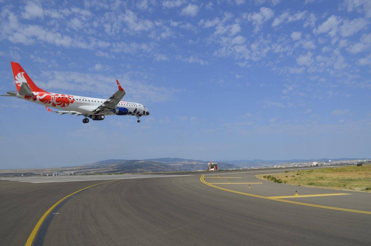 Buta Airways-მა ბაქო-თბილისის მიმართულებით პირველი პირდაპირი რეისი განახორციელა