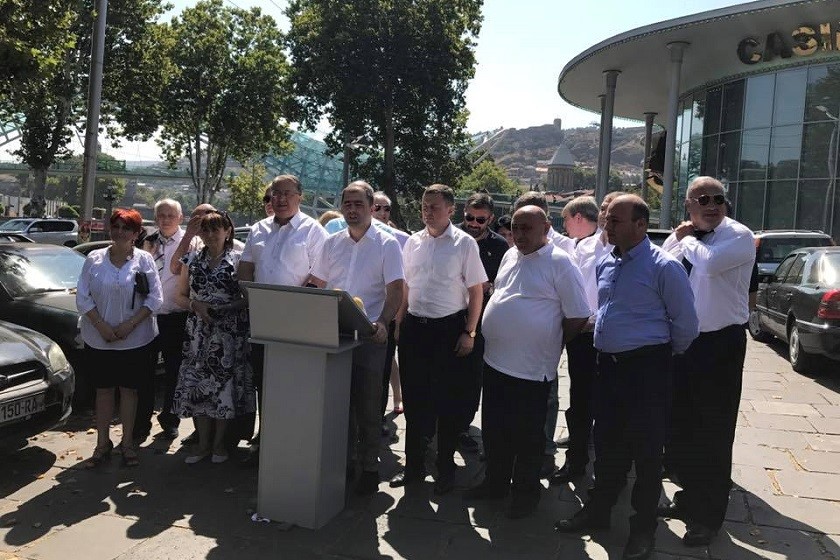 "დემოკრატიული მოძრაობა-თავისუფალი საქართველო" თბილისიდან და სხვა დიდი ქალაქებიდან კაზინოების გადატანას მოითხოვს