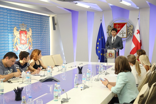 ცოტნე ყავლაშვილი: ლარის მიწოდების საკითხში ზიარჭურჭლის პრინციპი მოქმედებს