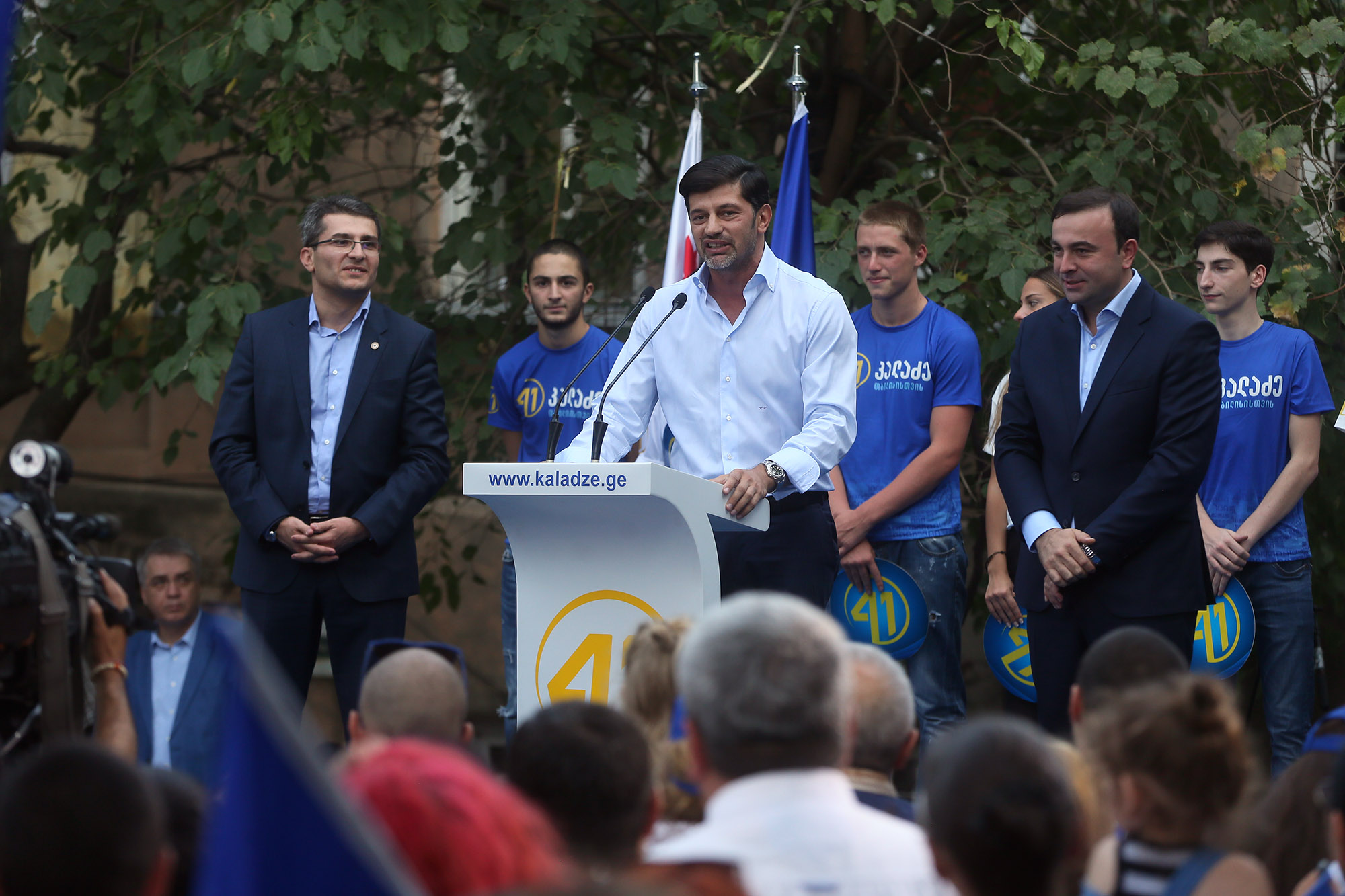 კახა კალაძემ გლდანის მოსახლეობას საკრებულოს მაჟორიტარობის კანდიდატები წარუდგინა 