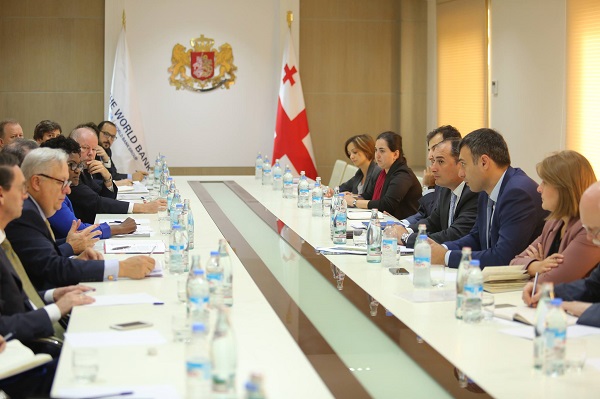 დიმიტრი ქუმსიშვილი მსოფლიო ბანკის ვიცე-პრეზიდენტსა და მსოფლიო ბანკის დელეგაციას ხვდება