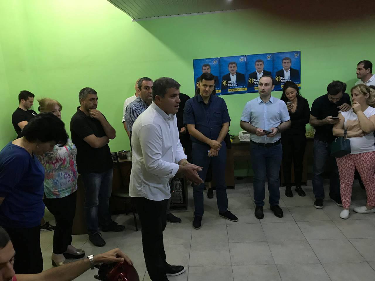 „ქართული ოცნების“ მაჟორიტარობის კანდიდატის, თარაშ შურღაიას საარჩევნო შტაბი გაიხსნა