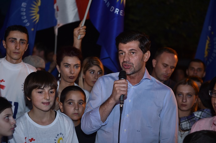 კახა კალაძე ჩუღურეთის მოსახლეობას შეხვდა და მათ საჭიროებებს გაეცნო