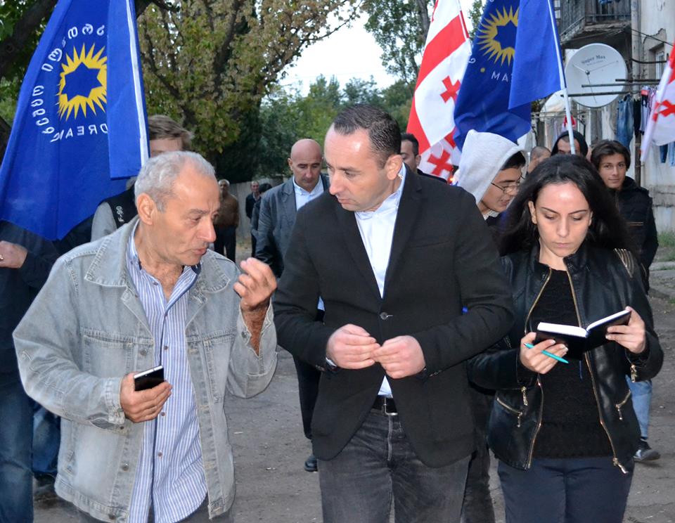 ლევან დავითაშვილი კახეთის გზატკეცილის მოსახლეობას შეხვდა