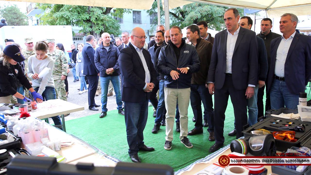 საქართველოს თავდაცვის მინისტრი ''ახმეტობის'' სახალხო ზეიმს დაესწრო
