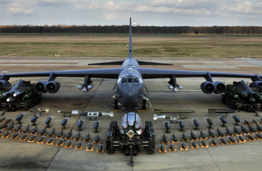 აშშ-მ, ბოლო 26 წლის განმავლობაში პირველად, B-52-ის ტიპის ბომბდამშენები 24-საათიან მზადყოფნაში მოიყვანა
