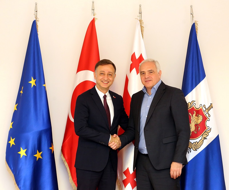 შს მინისტრი თურქეთის ელჩს შეხვდა