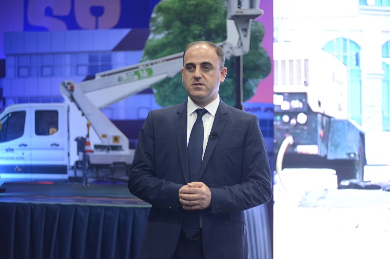 ანგარიშის წარდგენისას დავით ნარმანიამ მოქალაქეთა  მომსახურების სფეროში დანერგილ სიახლეებზე ისაუბრა