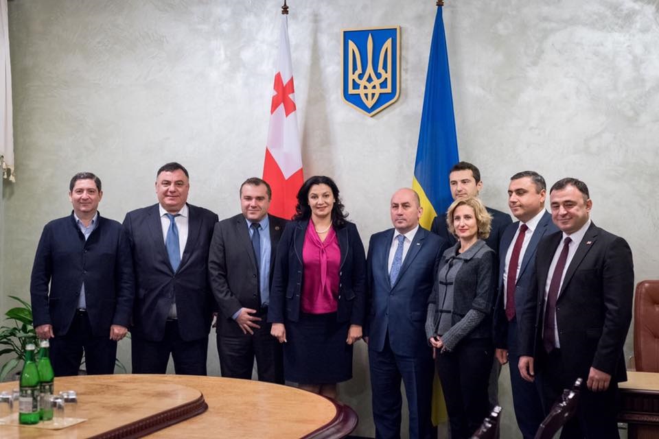 საქართველოს საპარლამენტო დელეგაცია უკრაინის ვიცე-პრემიერ ივანა კლიმპუშ-ცინცაძეს შეხვდა