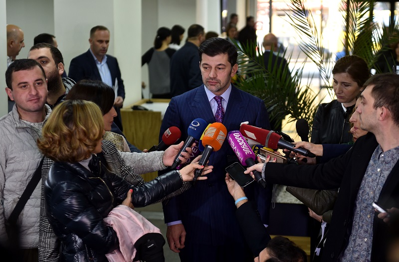 კახა კალაძე მერის უფლებამოსილების განხორციელებას ოფიციალურად შეუდგა