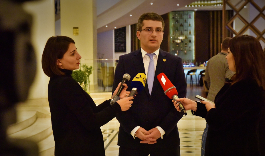საპარლამენტო უმრავლესობა მთავრობაში დაგეგმილ სტრუქტურულ ცვლილებებს მხარს დაუჭერს - მდინარაძე