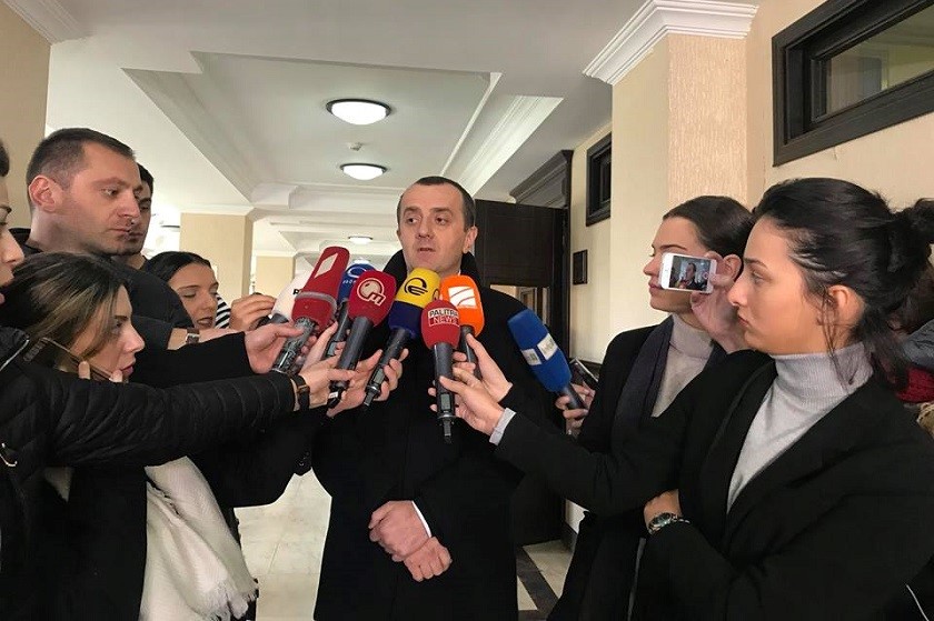 ტერორიზმში ბრალდებული ამბობს, რომ ტერორისტულ ორგანიზაციასთან კავშირი არ აქვს - ადვოკატი