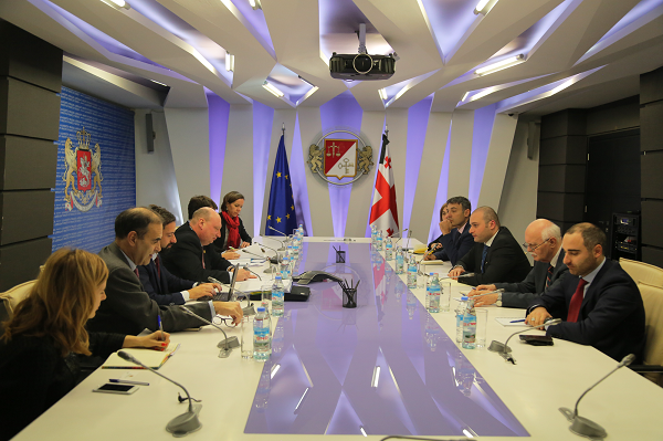 ფინანსთა მინისტრი მამუკა ბახტაძე ევროკომისიის ტრანსპორტისა და მობილობის გენერალურ დირექტორს შეხვდა