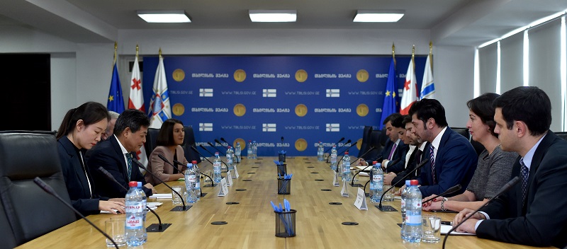 თბილისის მერი აბრეშუმის გზის საერთაშორისო სავაჭრო პალატის თავმჯდომარეს შეხვდა
