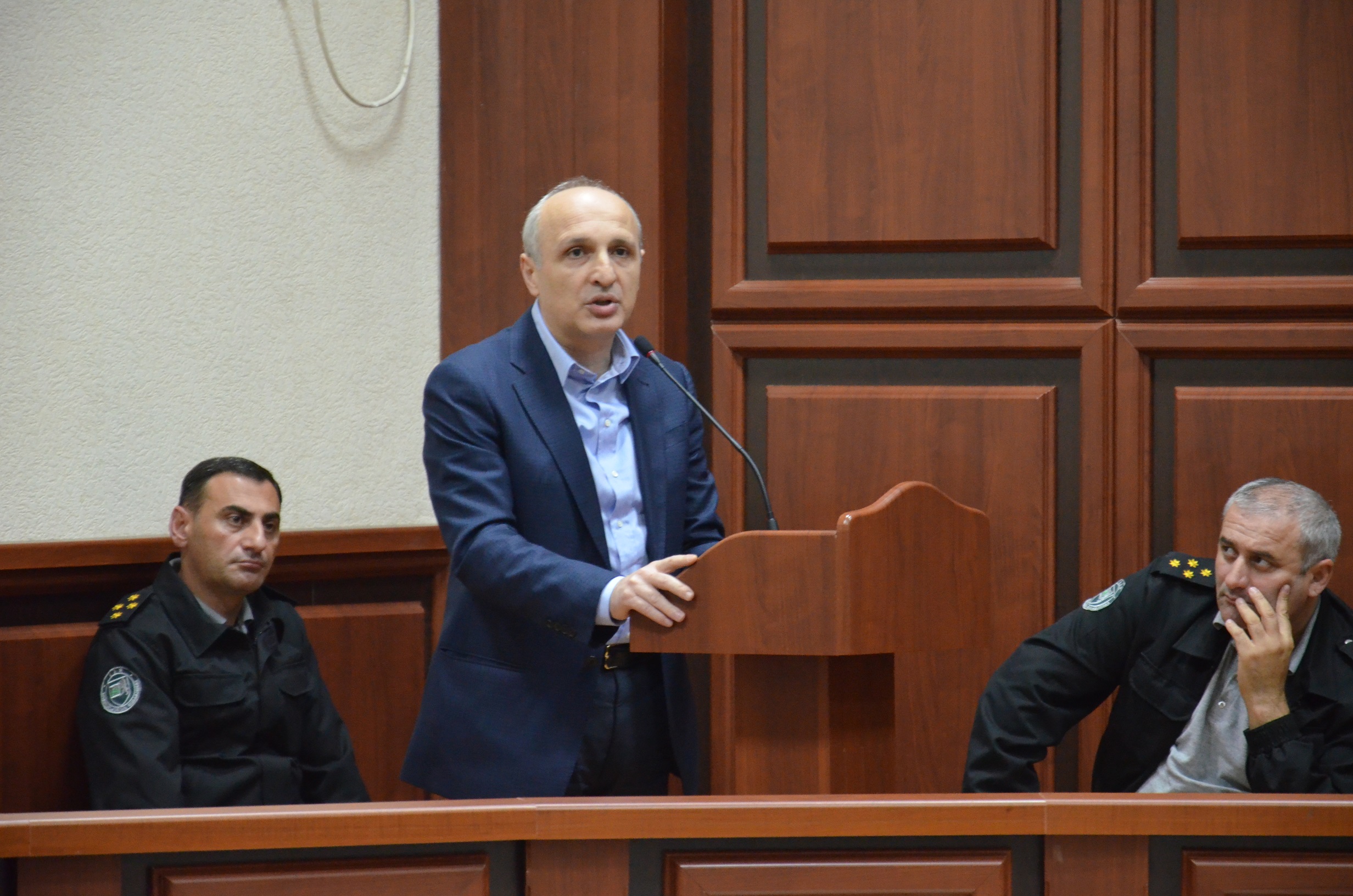 ვანო მერაბიშვილმა ადვოკატების აცილება მოითხოვა