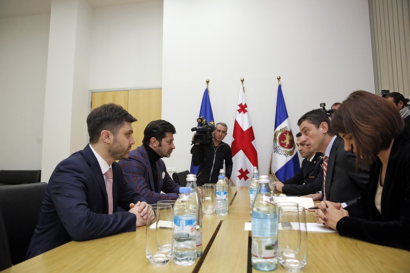 თბილისის მერმა და შს მინისტრმა დედაქალაქში საცობების მოწესრიგებაზე იმსჯელეს