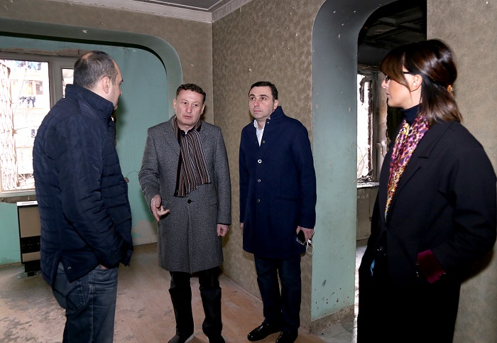 საკრებულოს თავმჯდომარე გაბრიელ სალოსის გამზირზე მდებარე კორპუსის გამაგრებითი სამუშაოების მიმდინარეობას გაეცნო