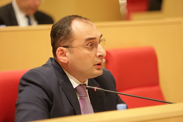    დიმიტრი ქუმსიშვილი: კაპიტალური ხარჯები არის ქვეყნის ეკონომიკისთვის გაცილებით უკეთესი, ვიდრე მიმდინარე ხარჯები