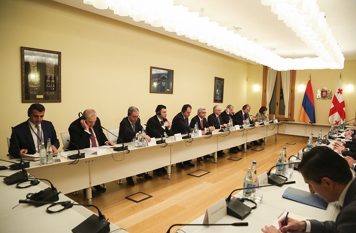 გიორგი მარგველაშვილმა და სერჟ სარგსიანმა დელეგაციების თანხლებით გაფართოებული შეხვედრა გამართეს