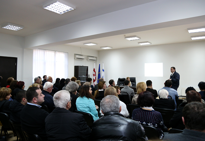 გიორგი დოხტურიშვილმა სამგორის რაიონის მოსახლეობას ბიუჯეტით გათვალისწინებული პრიორიტეტები გააცნო