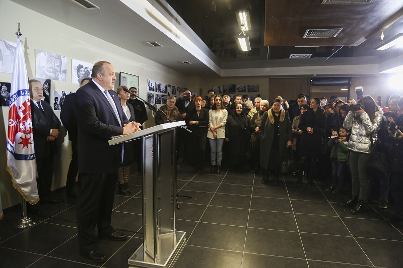 საქართველოს პრეზიდენტმა აფხაზეთის ომის მებრძოლები დააჯილდოვა