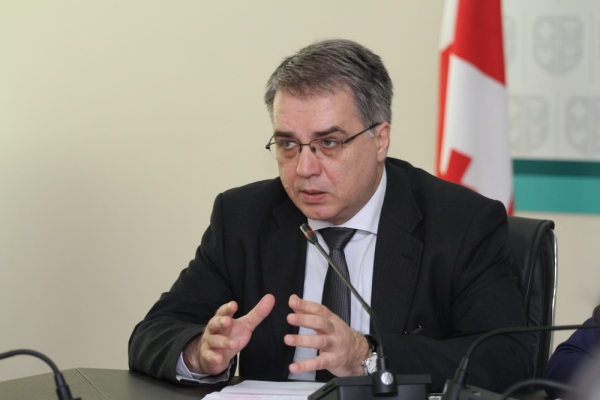 პრეზიდენტის პოსტზე ჩემი კანდიდატურა არ განიხილება - დავით სერგეენკო