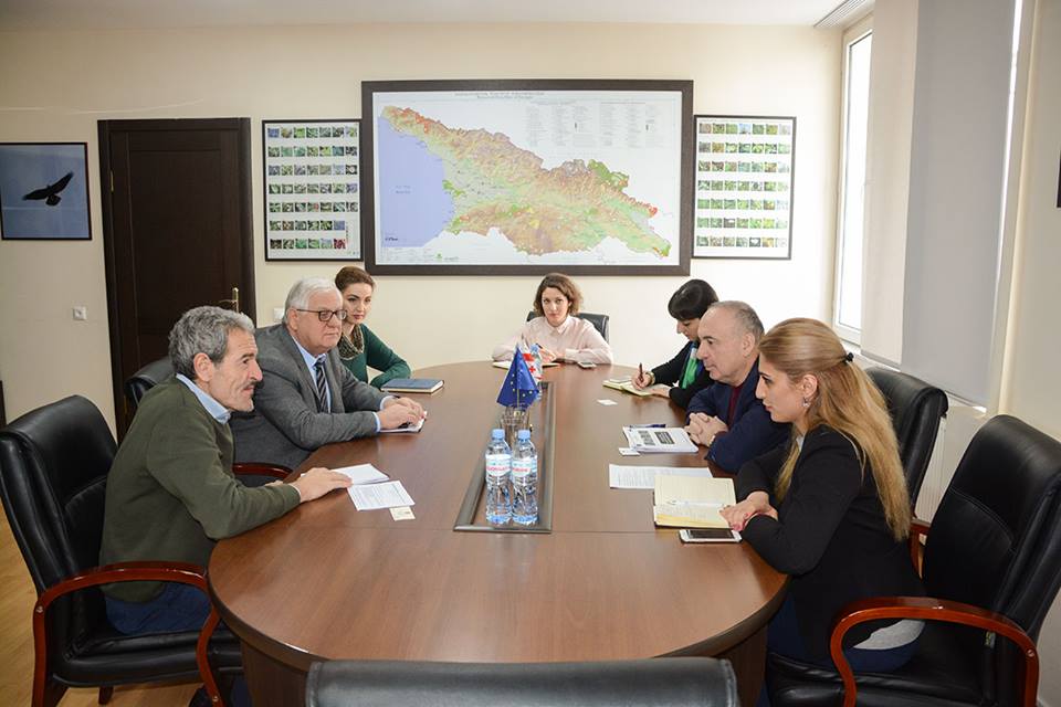 სოლომონ პავლიაშვილი  საქართველოში ევროკავშირის წარმომადგენლობის გარემოს დაცვის და სოფლის მეურნეობის მიმართულების ხელმძღვანელს  შეხვდა