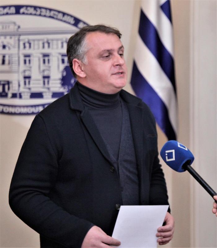 აჭარის მთავრობა  ნაციონალური მოძრაობის ბრალდებებს პასუხობს
